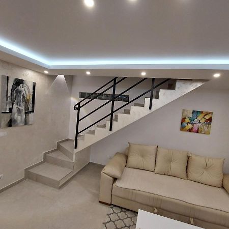 Apartman Lux Jelena Surčin Dış mekan fotoğraf