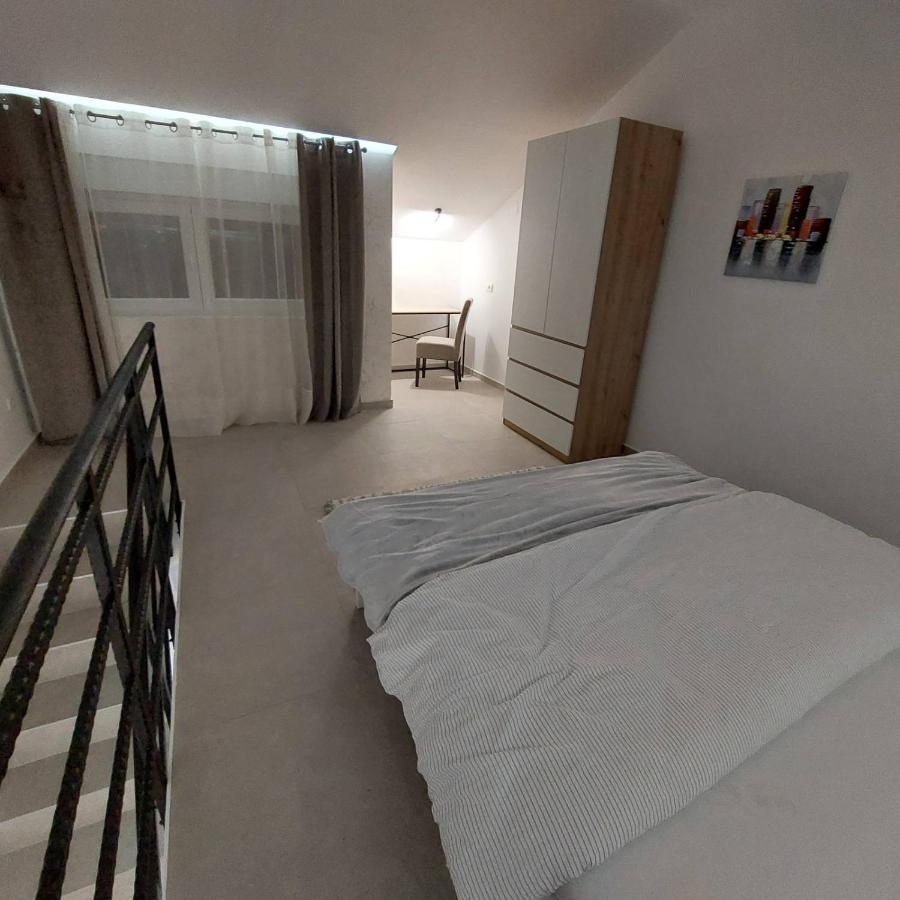 Apartman Lux Jelena Surčin Dış mekan fotoğraf