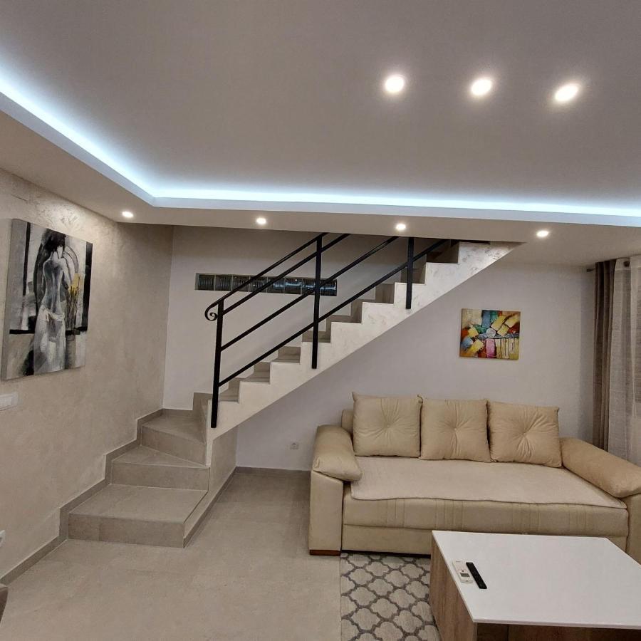 Apartman Lux Jelena Surčin Dış mekan fotoğraf