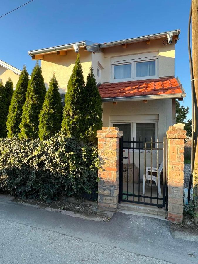 Apartman Lux Jelena Surčin Dış mekan fotoğraf
