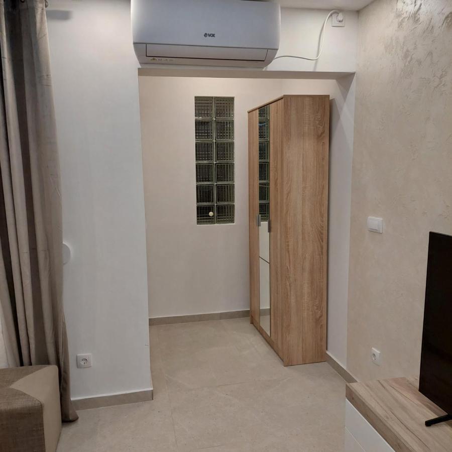 Apartman Lux Jelena Surčin Dış mekan fotoğraf